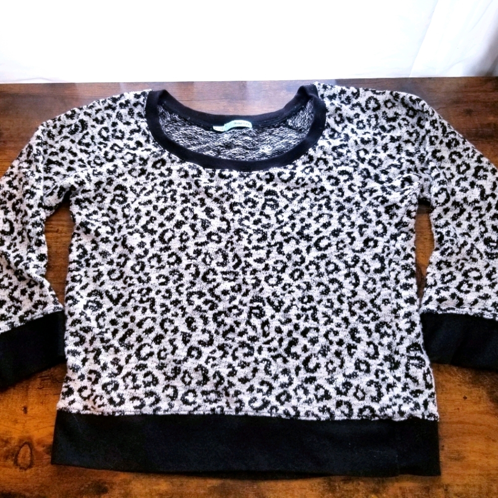 Ladies sweater
